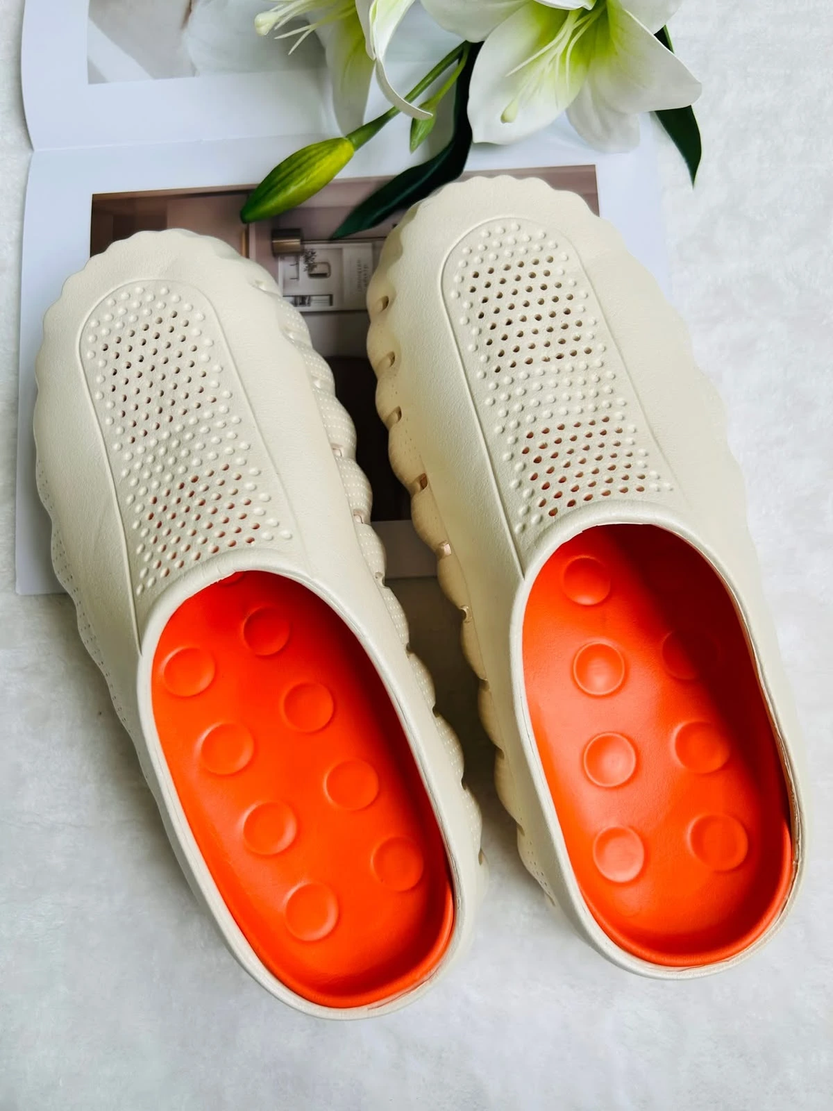 Two-Tone Acupressure EVA Clogs for Men & Women – Wave Thick Sole Non-Slip Breathable Slides and Slippers (Black) 3